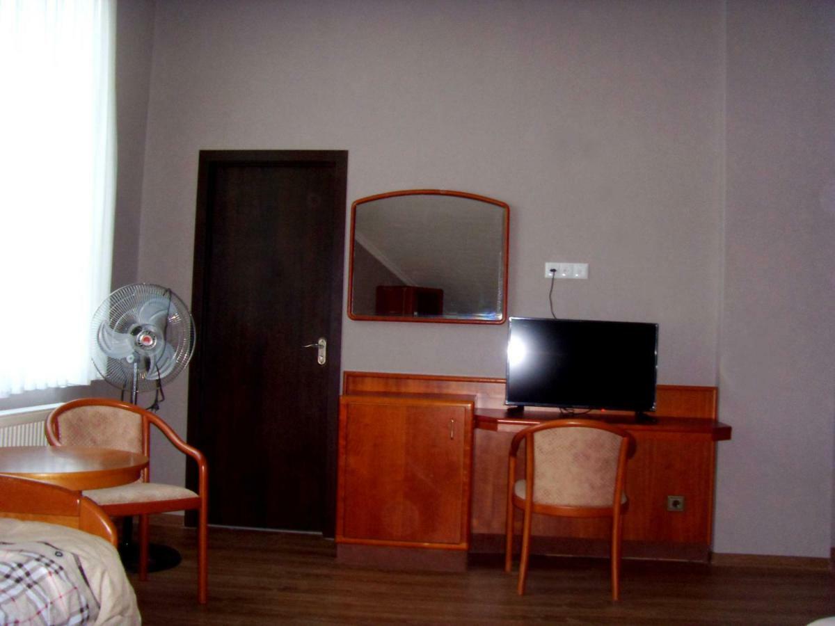 Hotel NADIKVARI Tbilisi Buitenkant foto