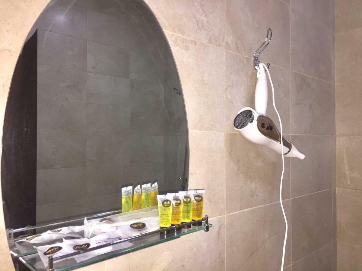 Hotel NADIKVARI Tbilisi Buitenkant foto
