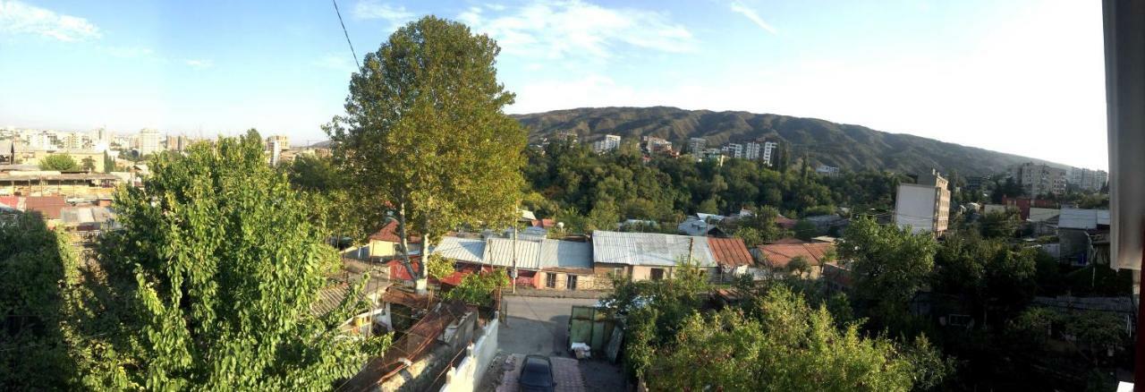 Hotel NADIKVARI Tbilisi Buitenkant foto